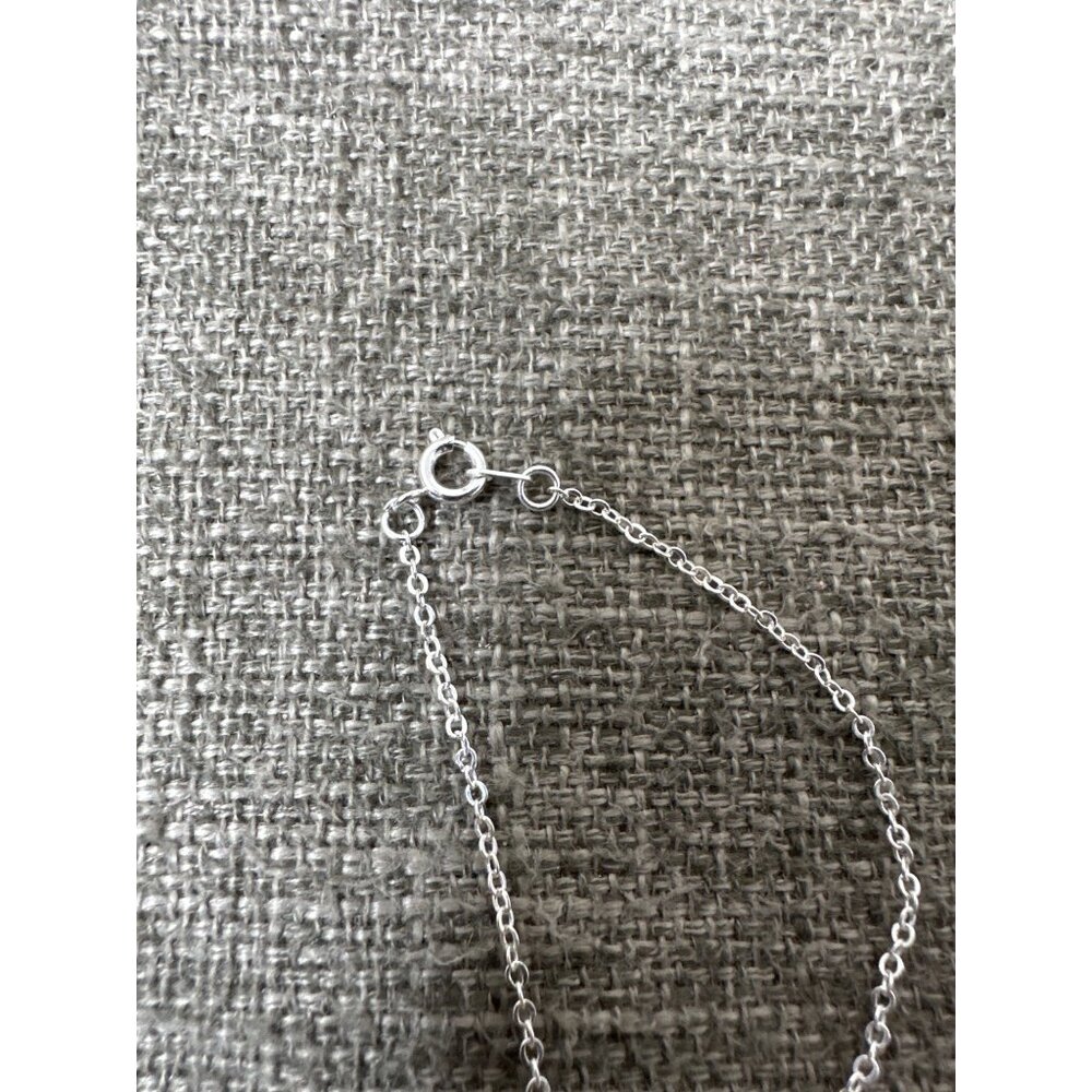 Cross Pendant Silver Tone Necklace with Delicate Chain Fashion Women Jewelry - Picture 4 of 5